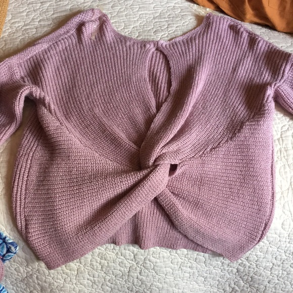 ❗️FINAL PRICE - Charlotte Russe Pullover - Picture 3 of 5